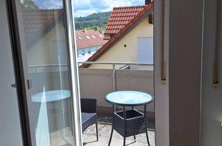Wohnung kaufen in 74523 Schwäbisch Hall, Schöne 2-Zimmer-Dachgeschosswohnung mit EBK in Schwäbisch Hall