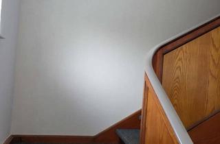 Wohnung mieten in 26427 Esens, Günstige, modernisierte 7-Zimmer-Wohnung mit Balkon und Einbauküche in Esens
