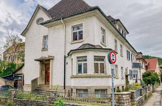 Doppelhaushälfte kaufen in 78532 Tuttlingen, Charmante Doppelhaushälfte zur Renovierung – Raum für Ihre Vision