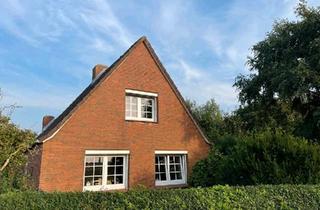 Einfamilienhaus kaufen in 25764 Wesselburen, Wesselburen - Solides Einfamilienhaus in Nordseenähe auf 4479 qm