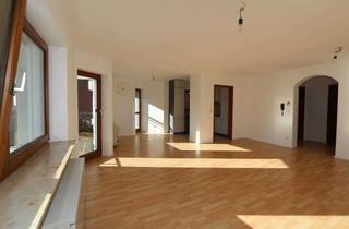 Wohnung mieten in 71106 Magstadt, Einpersonen-Wohnung: Großzügig geschnitten, Tageslicht von 3 Himmelsrichtungen, mit Süd-Balkon