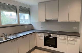Wohnung mieten in 71263 Weil der Stadt, Erstbezug: Frisch renovierte 2,5-Zimmer EG-Wohnung mit Einbauküche und Terrasse in Weil der Stadt