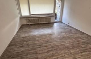 Wohnung mieten in 25541 Brunsbüttel, Vollständig renovierte Wohnung mit drei Zimmern sowie Balkon und Einbauküche in Brunsbüttel