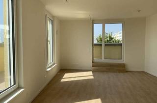 Wohnung mieten in Landsberger Allee 313, 13055 Alt-Hohenschönhausen, Dachgeschoss 3-Zimmer-Wohnung mit Terrasse