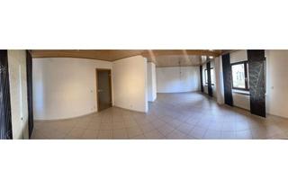 Wohnung mieten in 75223 Niefern-Öschelbronn, Ansprechende 3-Raum-Terrassenwohnung mit EBK in Niefern-Öschelbronn