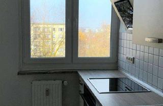 Wohnung mieten in Nemsdorfer Weg 29, 06268 Querfurt, *Sofort einziehen - die Küche ist schon da!*