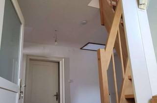 Wohnung mieten in 66424 Homburg, 90 m² Maisonette mit Dachstudio im gepflegten 3-Familienhaus – frisch renoviert!