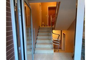 Wohnung mieten in 79379 Müllheim, Stilvolle 3-Raum-Wohnung mit Balkon in Müllheim im Markgräflerland