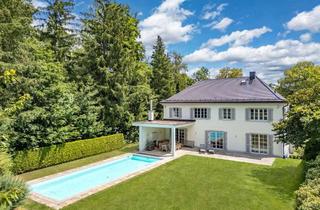 Villa kaufen in 82166 Gräfelfing, Lichtdurchflutete Familienvilla in klassisch-eleganter Architektur mit Pool