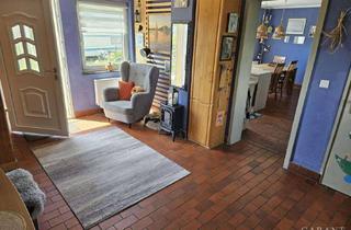 Haus kaufen in 72829 Engstingen, Ehemaliger Aussiedlerhof mit drei Wohneinheiten und großer Scheune