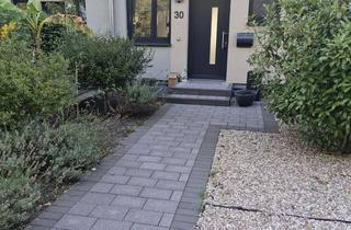 Haus mieten in Auenweg 30, 50389 Wesseling, Exklusives 5-Raum-Reihenhaus mit gehobener Innenausstattung und EBK in Wesseling