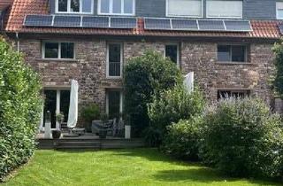 Haus mieten in 68239 Seckenheim, Stadthaus in historischer Sandsteinhülle für kreative Mieter