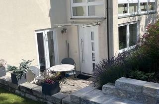 Immobilie mieten in Meisenstraße, 86567 Hilgertshausen-Tandern, Exklusive und neuwertige 1-Zimmer-Wohnung mit Terrasse und EBK in Tandern