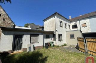 Einfamilienhaus kaufen in 68519 Viernheim, Handwerkerobjekt: Einfamilienhaus mit 772m² großem Grundstück und Scheune
