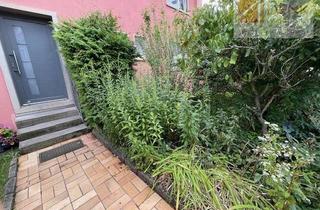 Wohnung kaufen in 97320 Mainstockheim, Erdgeschosswohnung mit Terrasse, Gartenanteil und Garage