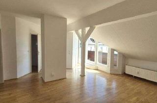 Wohnung kaufen in Fröbelstr. 1a, 09126 Gablenz, Süße DG-Wohnung mit Loggia ... sofort beziehbar!