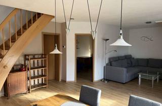 Wohnung kaufen in 97353 Wiesentheid, Attraktive und modernisierte 4-Zimmer-Maisonette-Wohnung mit geh. Innenausstattung mit EBK