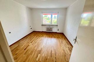 Wohnung mieten in Ernst-Reuter-Str 71, 95030 Innenstadt, Sanierte Wohnung mit EBK+ Balkon und Garage ab Sofort