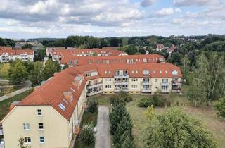 Wohnung mieten in An Der Petergrube, 04552 Borna, Wohnen in ruhiger, grüner Lage - Geräumige 2-Zi.-Whg. mit Balkon u. guter Ausstattung!
