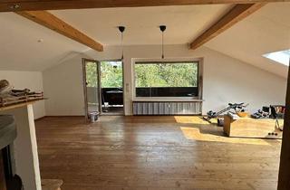 Wohnung mieten in 82335 Berg, Großzügige 4-Zimmer-Dachgeschosswohnung mit Balkon in ruhiger Lage von Berg / Maxhöhe
