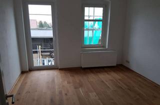 Wohnung mieten in Friedrich-Engels Straße, 01809 Heidenau, Sonnige 2 Raumwohnung + große Dusche + Balkon