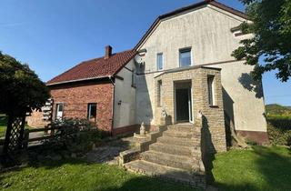 Haus kaufen in 32699 Extertal, Vielseitiges Wohnhaus mit Potenzial - Umbau zum 3-Familienhaus möglich