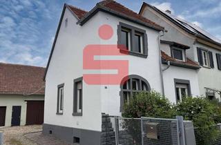 Einfamilienhaus kaufen in 67281 Kirchheim, Einfamilienhaus mit Garage und Hof in ruhiger Lage