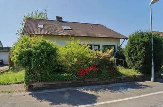 Einfamilienhaus kaufen in Parkstr. xx, 40764 Langenfeld, Willkommen in Wiescheid- Freistehendes Einfamilienhaus mit vielen Möglichkeiten !