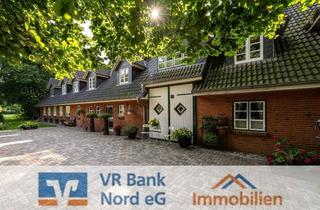 Haus kaufen in 25920 Stedesand, Repräsentatives Landhaus mit Haupt- und Einliegerwohnung sowie Nebengebäuden in schöner Ortsrandlage