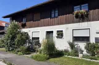 Haus kaufen in 82431 Kochel, Kochel: Vermietetes Reihenmittelhaus in ruhiger Wohnlage