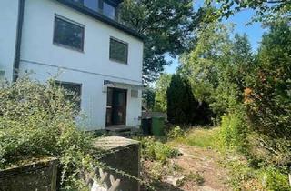 Doppelhaushälfte kaufen in 90562 Heroldsberg, Alleinauftrag - SANIERUNGSOBJEKT - Doppelhaushälfte