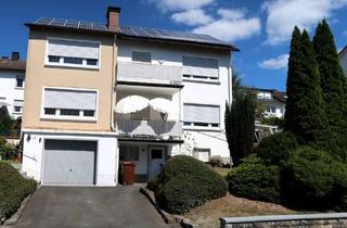 Haus kaufen in 57334 Bad Laasphe, Zweifamilienhaus in bester Lage in Bad Laasphe!
