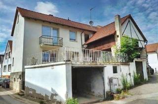 Haus kaufen in 97514 Oberaurach, Kaufen, Einziehen und Wohlfühlen... geschmackvoll modernisiertes Haus mit Scheune, Garagen und Dach