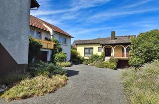 Haus kaufen in 96126 Maroldsweisach, 2 Häuser - ein Preis! Bungalow (Bj. 1978) + ZFH (Bj. 1964) - Wfl. ca. 419 m² - Grund ca. 953 m²