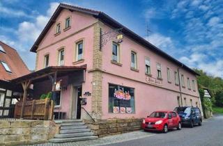 Haus kaufen in 96190 Untermerzbach, Großzügiges Wohnhaus mit Gewerbeeinheit, Garagen und kleinem Garten in zentraler Lage von Untermer