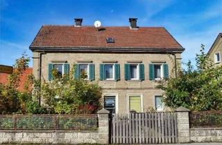 Haus kaufen in 97522 Sand, Viel Platz bietendes Wohnhaus mit Laden, mehreren Nebengebäuden, Hof und Garten, ca. 600m² Wohn- u