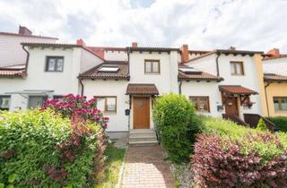 Reihenhaus kaufen in 96515 Sonneberg, Reihenhaus mit Gärtchen, Balkon und Garage in beliebter Wohnlage von Sonneberg!