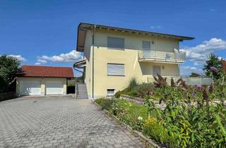 Anlageobjekt in 94469 Deggendorf, Zögern Sie nicht: Gepflegtes Einfamilienhaus mit Garten, Garage und 4 Freistellplätzen in Deggendorf