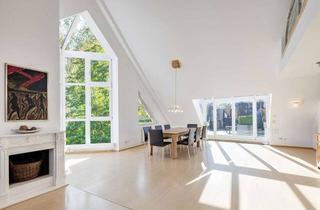 Wohnung kaufen in 82166 Gräfelfing, Lichterfüllte Maisonette mit grandioser Dachterrasse und direktem Liftzugang