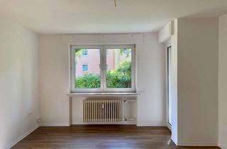 Wohnung mieten in Freiherr-Vom-Stein-Str. 17, 61476 Kronberg, Kurzfristiger Einzug möglich - 2-Zimmer-Wohnung mit Tageslichtbad