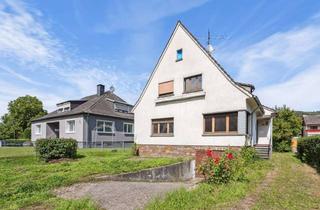 Einfamilienhaus kaufen in 56626 Andernach, Kernsanierungsbedürftiges Einfamilienhaus mit großem Grundstück in Andernach