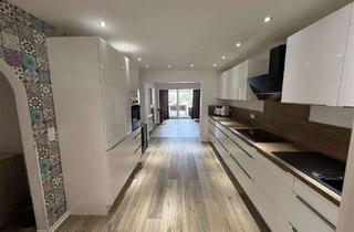 Haus kaufen in 66352 Großrosseln, Charmantes Zuhause mit viel Platz in naturnaher Wohnlage in 66352 Dorf im Warndt zu verkaufen