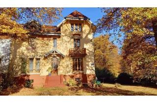 Villa kaufen in 66119 Saarbrücken, Saarbrücken - Villa mit großem Garten am Waldrand