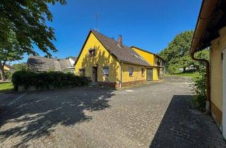 Bauernhaus kaufen in 91757 Treuchtlingen, Sanierungsbedürftiges Bauernhaus mit Scheune, Garagen und großem Grundstück