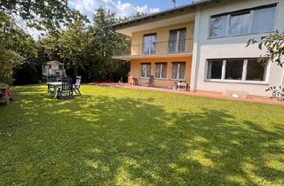 Einfamilienhaus kaufen in 85235 Odelzhausen, Odelzhausen - Freistehendes Ein- bis Zweifamilienhaus mit großem Grundstück