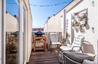 Wohnung kaufen in 13086 Berlin, Berlin - Einziehen und wohlfühlen: Dachgeschosswohnung mit geschützter Südwest-Terrasse