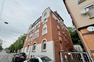 Wohnung kaufen in 70376 Bad Cannstatt, Charmante Altbauwohnung in zentraler Lage