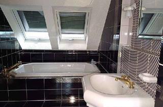 Wohnung kaufen in 70794 Filderstadt, Stilvolle Dachgeschoss-Maisonette mit Weitblick, Kamin und luxuriöser Ausstattung!