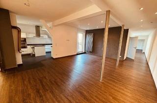 Wohnung kaufen in 68161 Schwetzingerstadt / Oststadt, Traumhafte Dachgeschosswohnung in der Mannheimer Oststadt