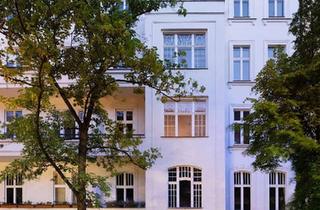 Wohnung kaufen in Leibnizstraße 58, 10629 Charlottenburg (Charlottenburg), Invest am Ku’damm: Vermietete 3-Zi.-Altbauwohnung mit Terrasse, Nähe Meyerinckplatz!
